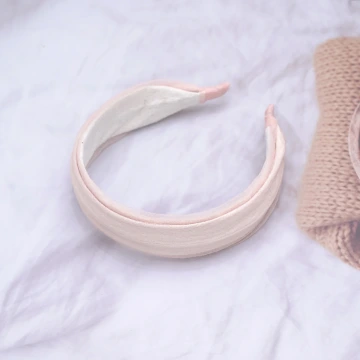 蔚藍立體小乳牛亮面×穿戴式手指甲片×二十四入 .avif