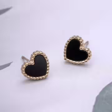 316鋼飾×波點點愛心×耳釘×共二色