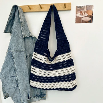 條紋拼接鏤空針織×肩背包×深藍.avif