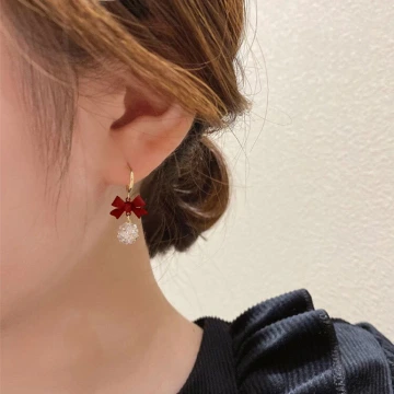 紅領結C字輕奢晶鑽球×吊墜耳環×紅色.avif