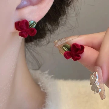 金橢圓紅底鑲鑽亮面×穿戴式手指甲片×二十四入 .avif