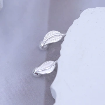 925銀針× 花苞待放×耳勾.avif