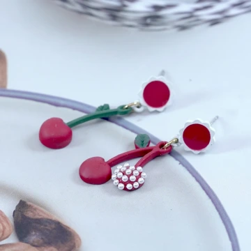 金橢圓紅底鑲鑽亮面×穿戴式手指甲片×二十四入 .avif