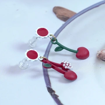 金橢圓紅底鑲鑽亮面×穿戴式手指甲片×二十四入 .avif