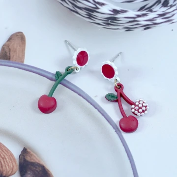 金橢圓紅底鑲鑽亮面×穿戴式手指甲片×二十四入 .avif