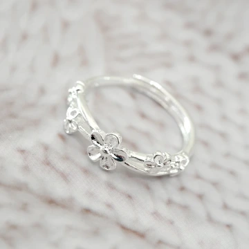 925銀飾&times;花藤雅韻&times;開口戒指.avif