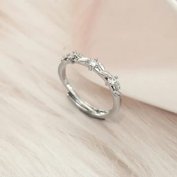 925銀飾&times;月桂枝椏&times;開口戒指.avif