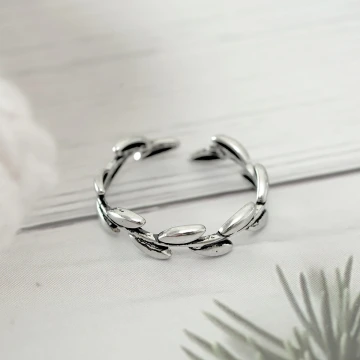 925銀飾&times;拾起橄欖枝&times;開口戒指.avif
