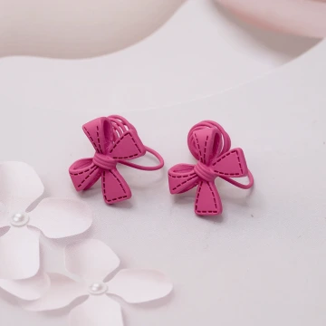桃紅塗鴉蝴蝶結&times;蚊香盤U型耳夾.avif