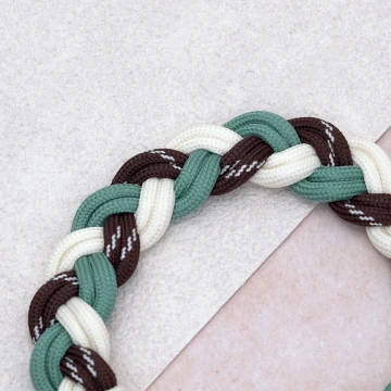 三色麻花辮&times;手機腕帶掛繩&times;綠咖白.avif
