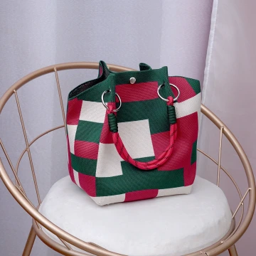 紅綠方格&times;針織手提袋.avif