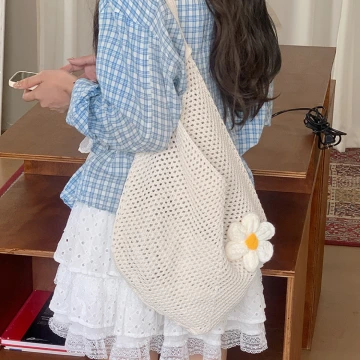 慵懶小花針織&times;肩背包&times;白色.avif