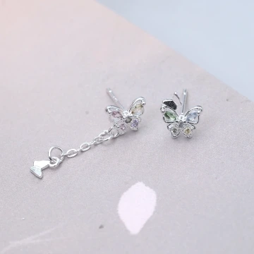 925銀針&times;蝴蝶彩晶&times;不對稱耳環.avif