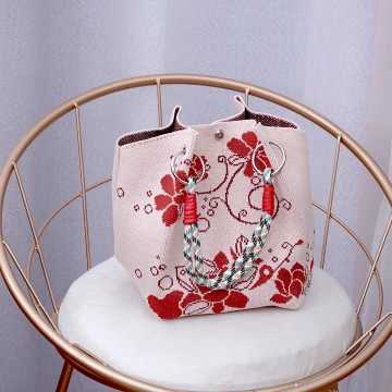花影朱紅&times;針織手提袋.avif
