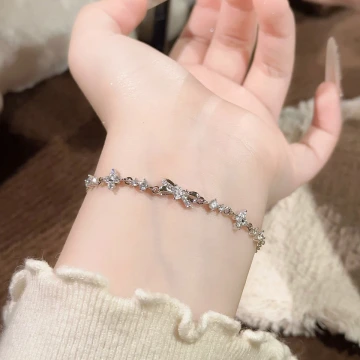 925銀飾&times;愛心晶鑽蝴蝶結&times;手鍊.avif