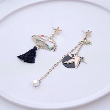 墨染仙鶴&times;不對稱三角耳夾.avif