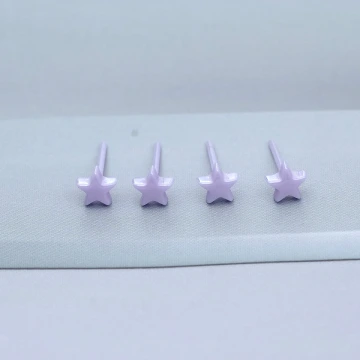 紅點壓花&times;三角耳夾.avif